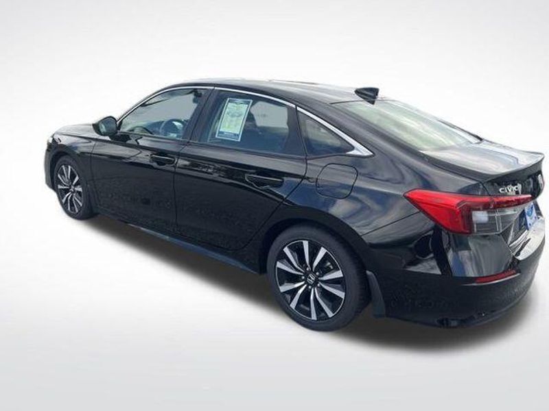 2022 Honda Civic EX photo 3