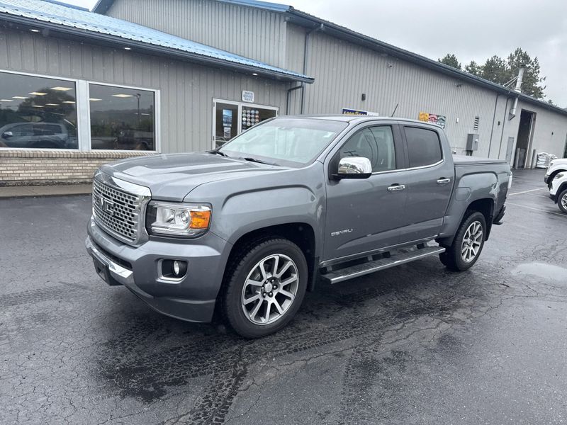 2020 Gmc Canyon Denali photo 2