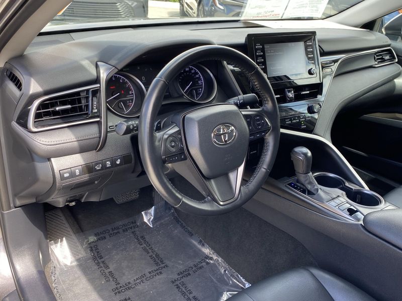 Used 2022 Toyota Camry SEImage 14