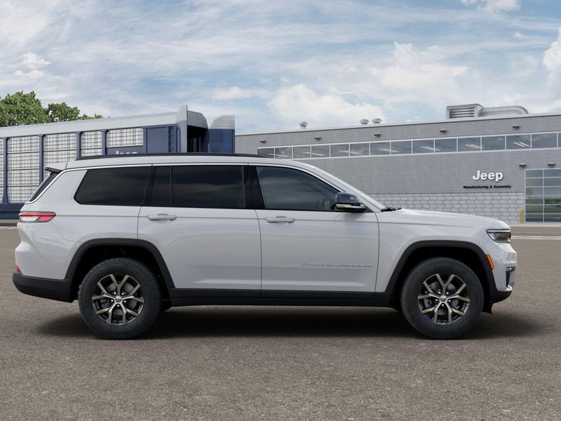 New 2025 Jeep Grand Cherokee L Limited 4x4Image 50