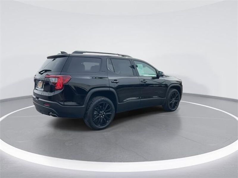 Used 2022 GMC Acadia SLTImage 8