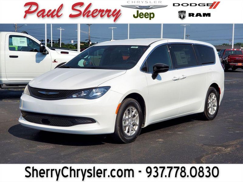 New 2025 Chrysler Voyager LxImage 1