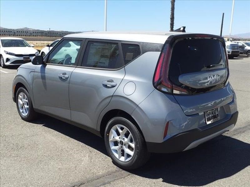 2025 Kia Soul SImage 4