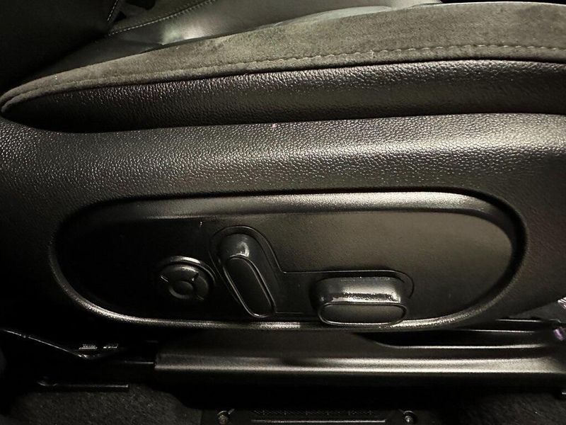 2018 MINI Countryman BaseImage 33