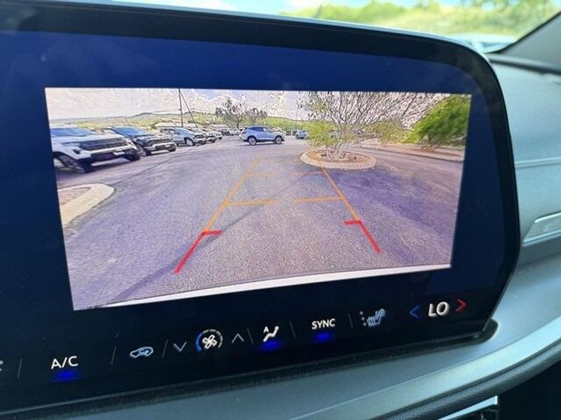 2025 Chevrolet Traverse 1LT photo 21