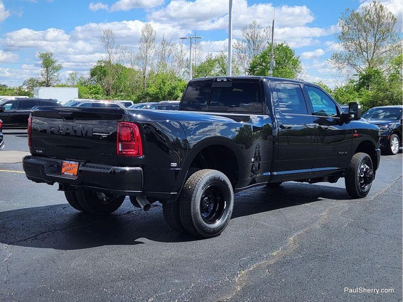 New 2026 RAM 3500 Big Horn Crew Cab 4x4 8' Box