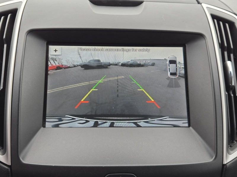 Used 2019 Ford Edge SEL FWD