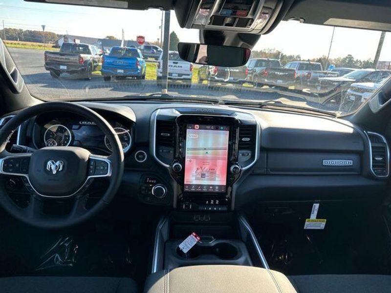 2026 RAM 1500 Big Horn Crew Cab 4x4 5'7' Box