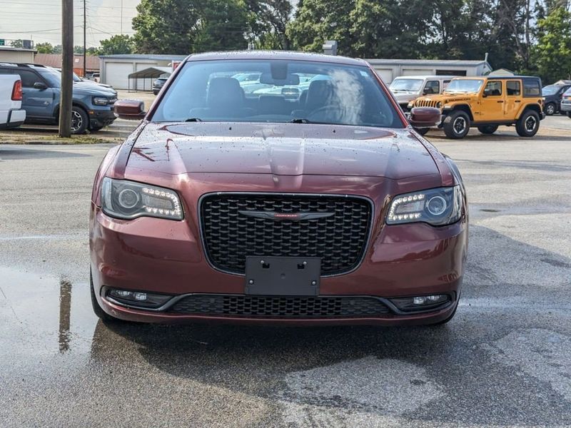 2022 Chrysler 300 300SImage 8