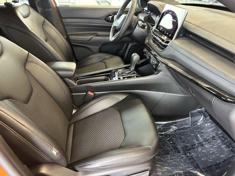 New 2026 Jeep Compass Latitude Altitude 4x4Image 8