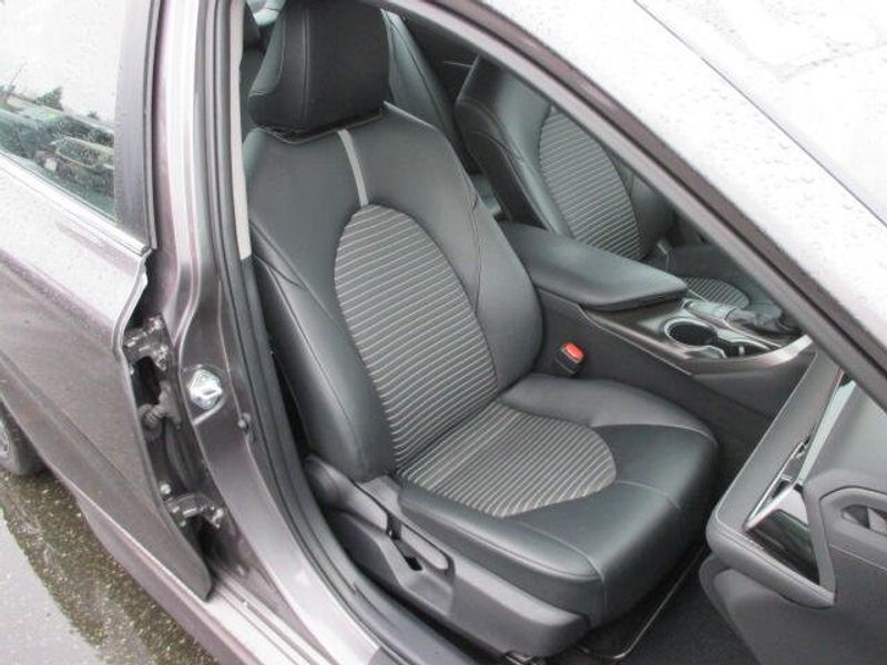 2023 Toyota Camry SEImage 21