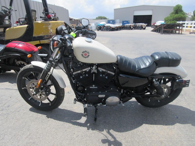USED 2022 HARLEY SPORTSTER IRON 883 Image 4