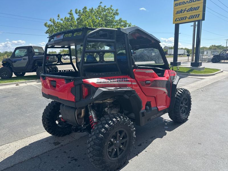 2025 Polaris GENERAL XP 1000 ULTIMATE 