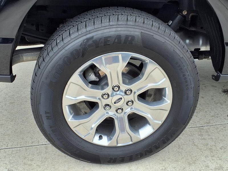 2022 Ford F-150 PlatinumImage 13