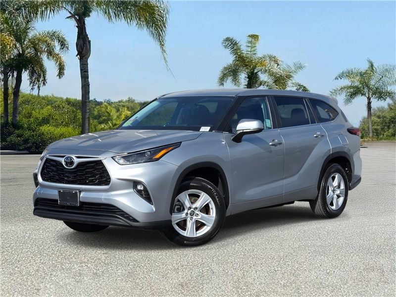 Used 2024 Toyota Highlander XLE FWD (Natl)