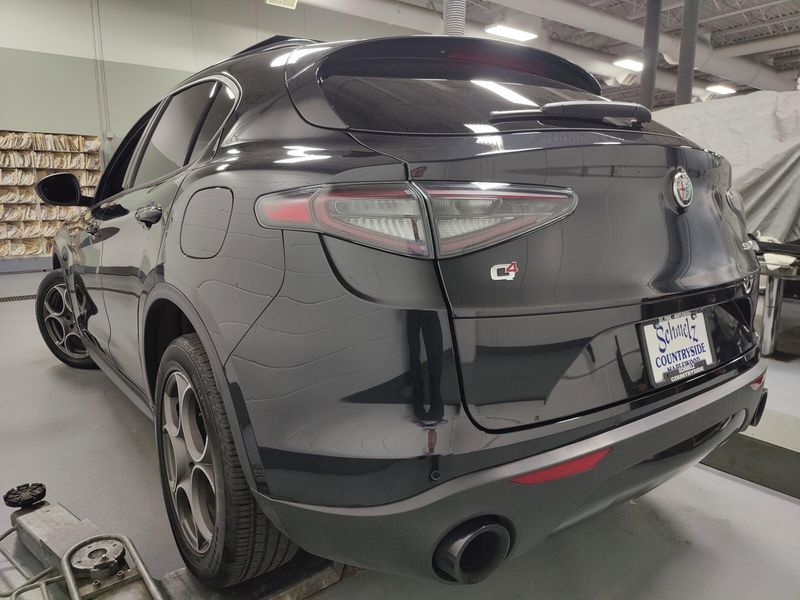 2024 Alfa Romeo Stelvio Sprint Q4 AWD w/Sunroof/Wheel PkgImage 12