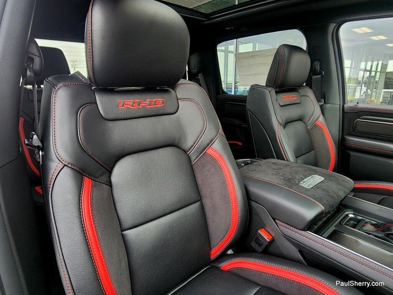 New 2026 RAM 1500 Rho Crew Cab 4x4 5'7' Box