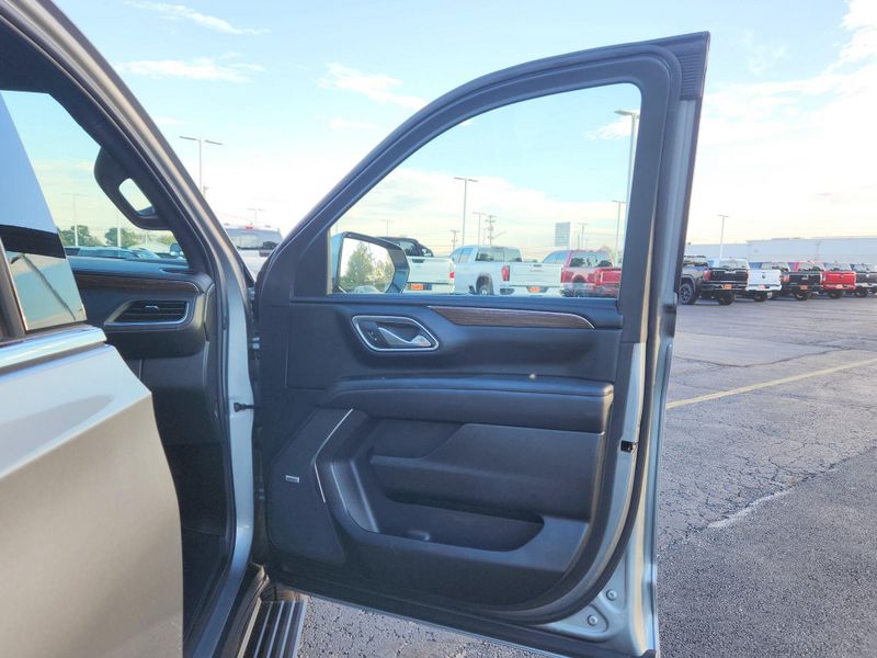 Used 2024 Chevrolet Suburban High Country