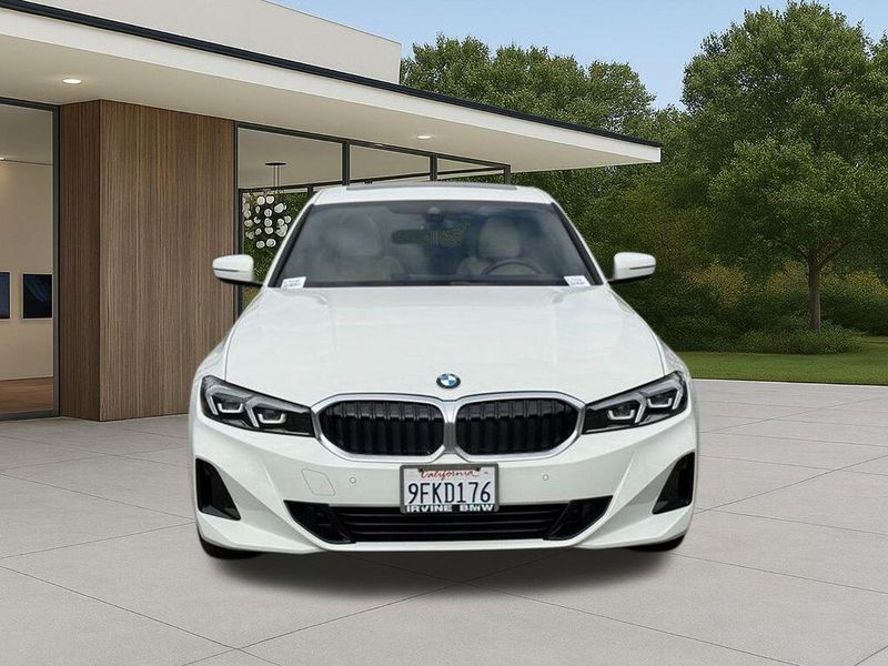 Used 2023 BMW 3 Series 330iImage 4