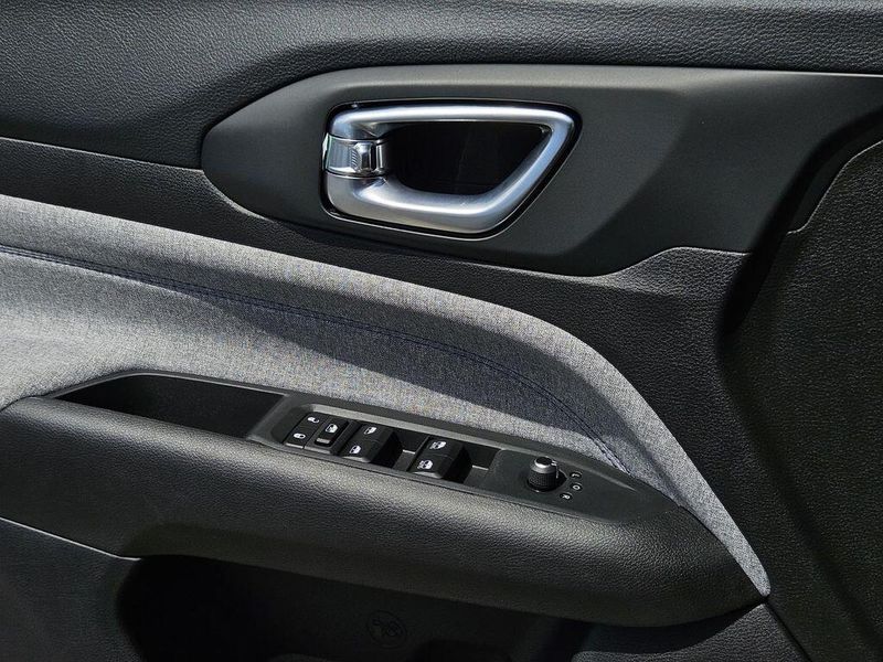 2025 Jeep Compass Latitude 4x4Image 23