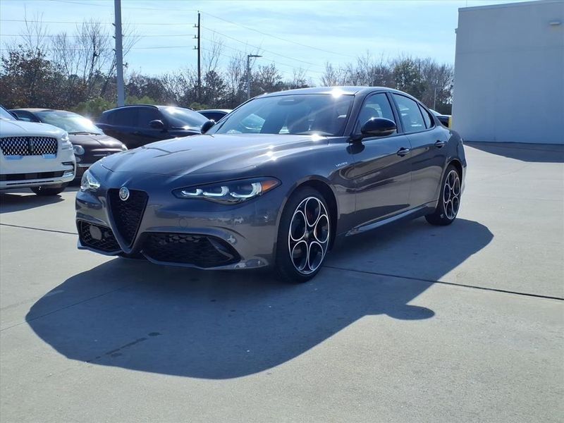 New 2026 Alfa Romeo Giulia VeloceImage 2