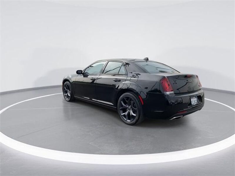 2023 Chrysler 300 SImage 6