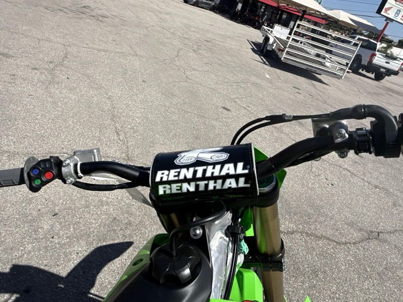New 2027 Kawasaki KX250F Image 12