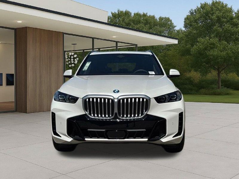 New 2026 BMW X5 xDrive50eImage 4