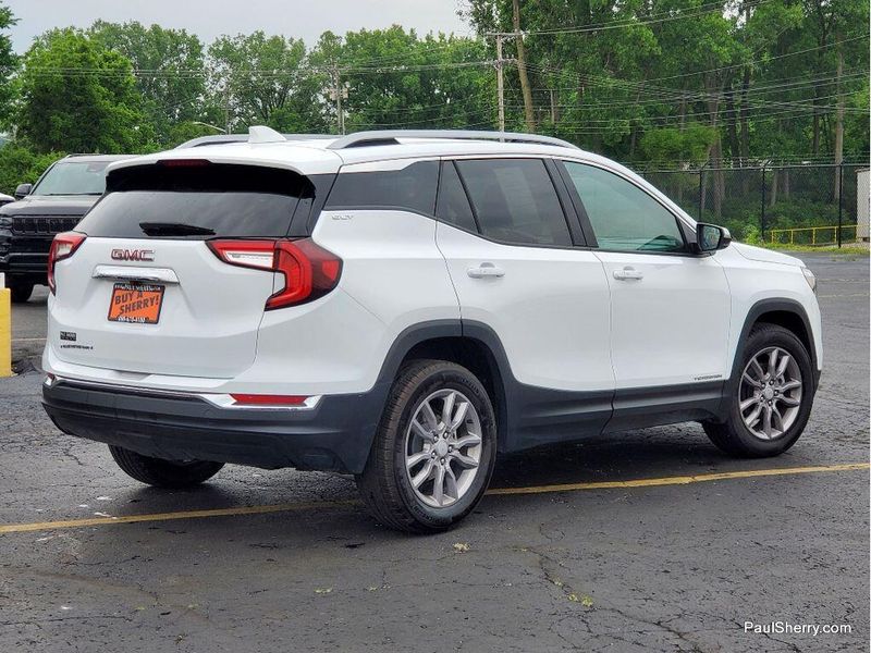 2024 GMC Terrain SLTImage 14