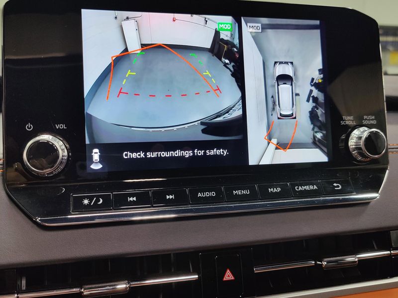 Used 2023 Mitsubishi Outlander PHEV SEL AWD 40th Anniv w/Sunroof/NavImage 28