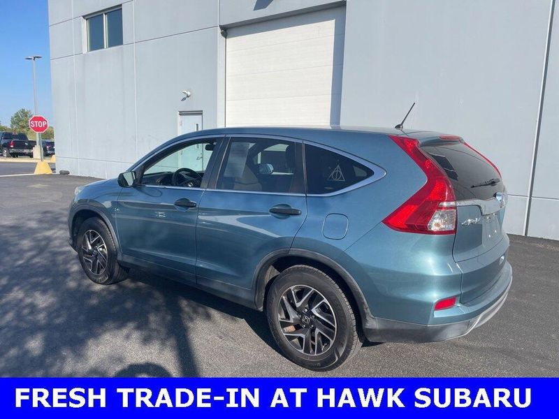 2016 Honda CR-V SE photo 3