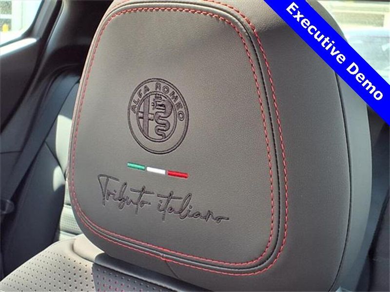 New 2025 Alfa Romeo Tonale Tributo Italiano EawdImage 17