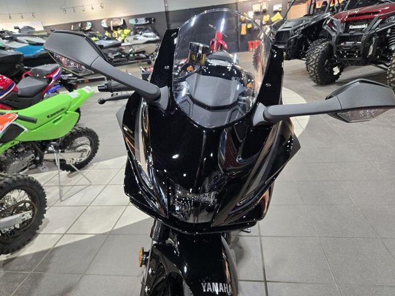 NEW 2026 YAMAHA YZFR7 Image 10