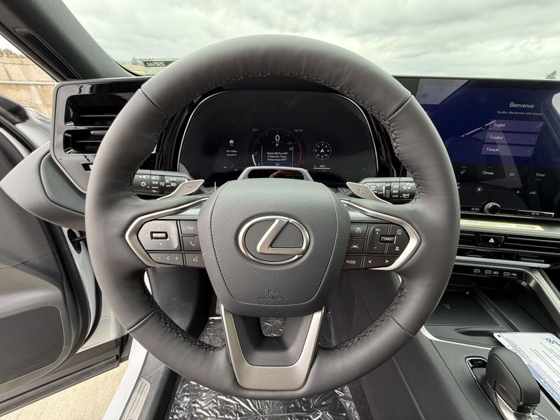 2025 Lexus TX Image 21