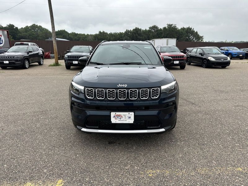 2024 Jeep Compass Limited 4x4Image 3