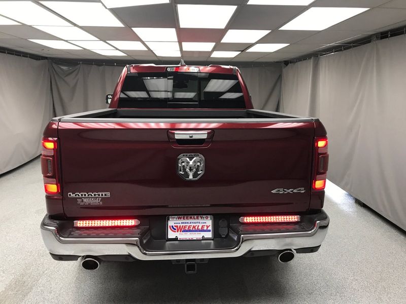 2019 RAM 1500 LaramieImage 18