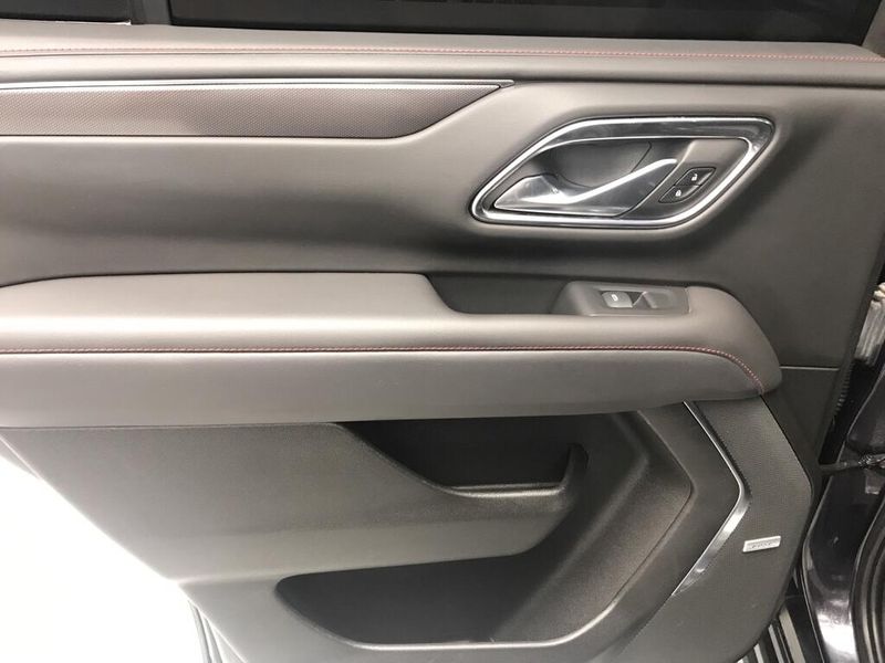 Used 2023 Chevrolet Tahoe RSTImage 18