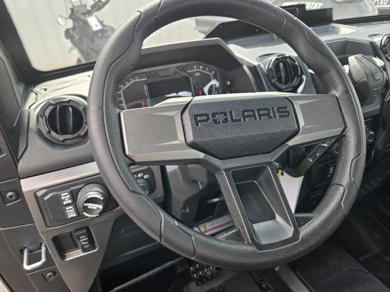 NEW 2026 POLARIS RANGER CREW XD 1500 NORTHSTAR PREMIUM Image 15