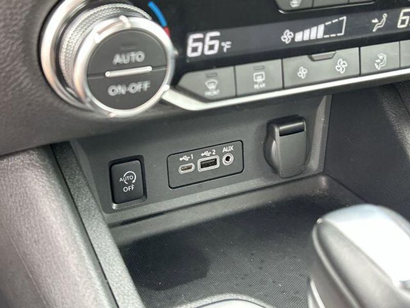 Used 2024 Nissan Sentra SRImage 27