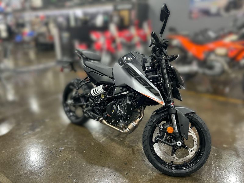 New 2026 KTM 250 DUKE Image 10