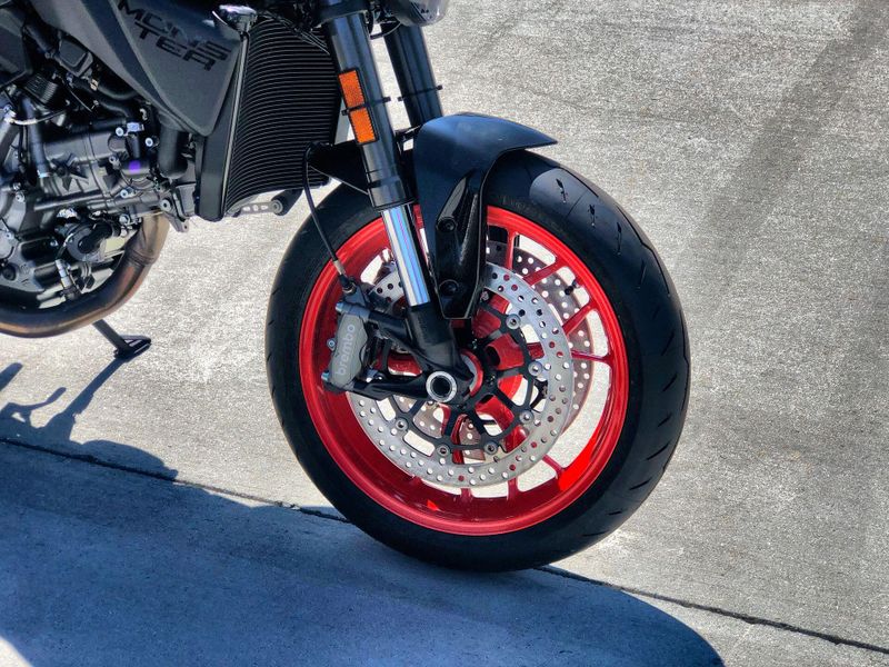 New 2027 Ducati MONSTER 896 Image 19