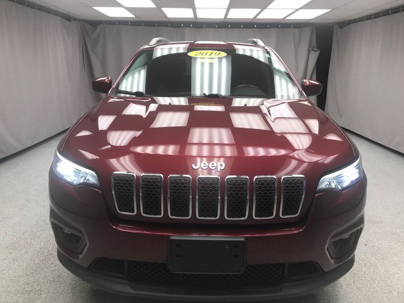 Used 2019 Jeep Cherokee Latitude PlusImage 18