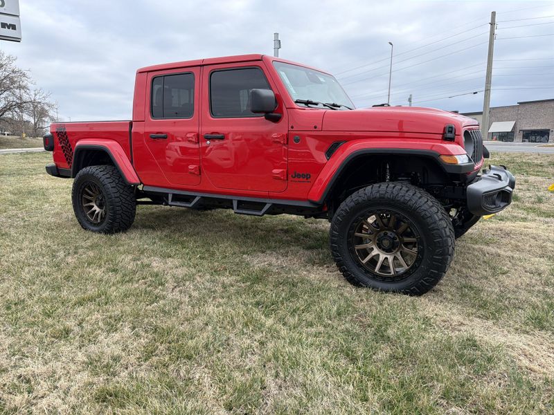 New 2026 Jeep Gladiator Sport S 4x4Image 4