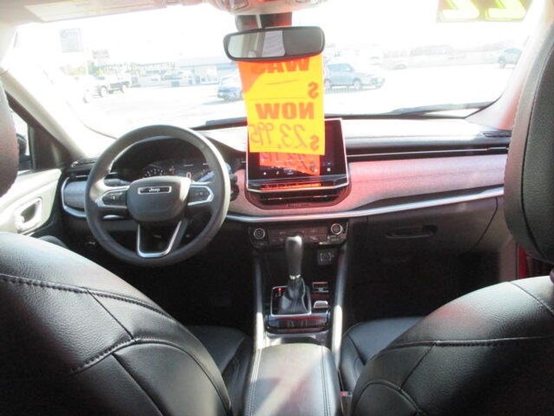 Used 2022 Jeep Compass LatitudeImage 28