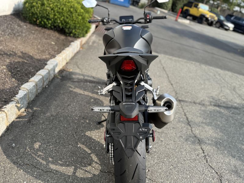 2025 Honda CB1000 Hornet SPImage 5