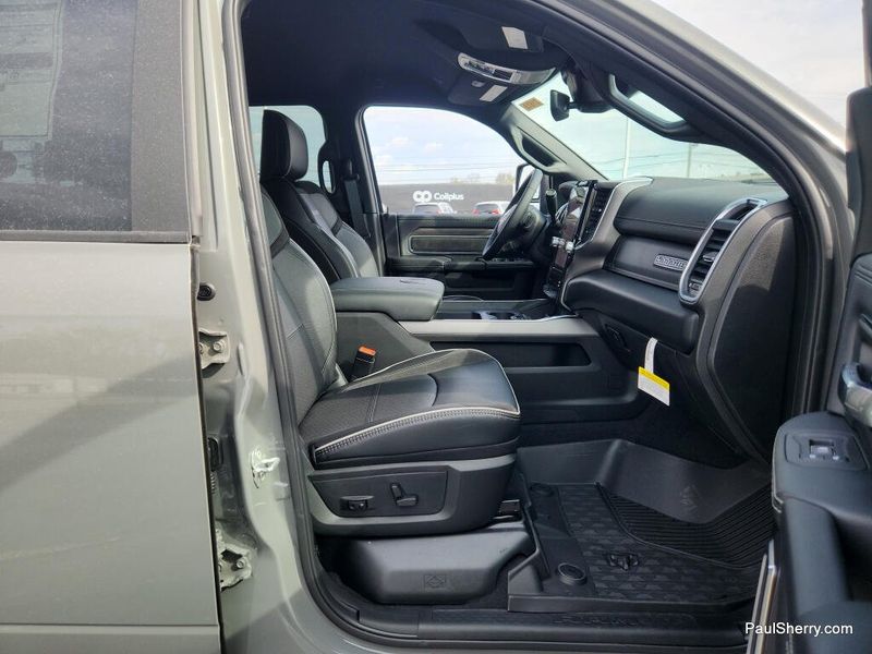 New 2026 RAM 3500 Laramie Crew Cab 4x4 6'4' Box