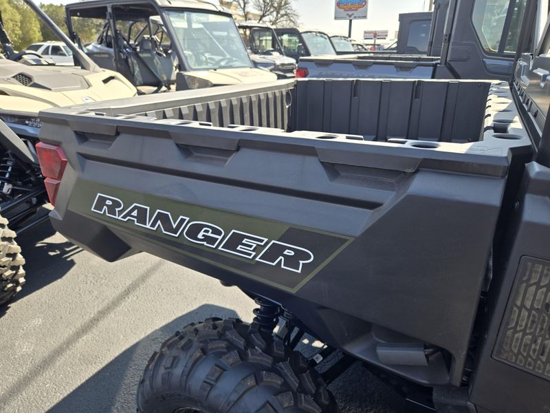 NEW 2026 POLARIS RANGER CREW 1000 Image 6