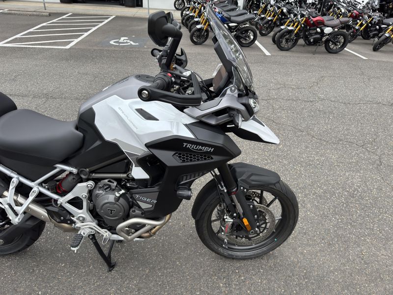 2023 Triumph Tiger 1200 GT Explorer - SNOWDONIA WHITE 