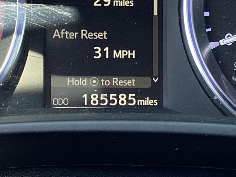 Used 2015 Toyota Highlander XLEImage 30