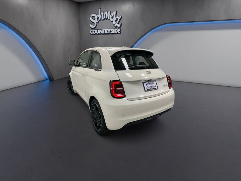 New 2026 Fiat 500e PopImage 9